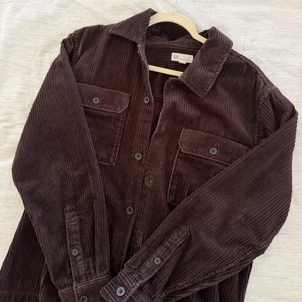 GAP Corduroy Overshirt in Dark Brown